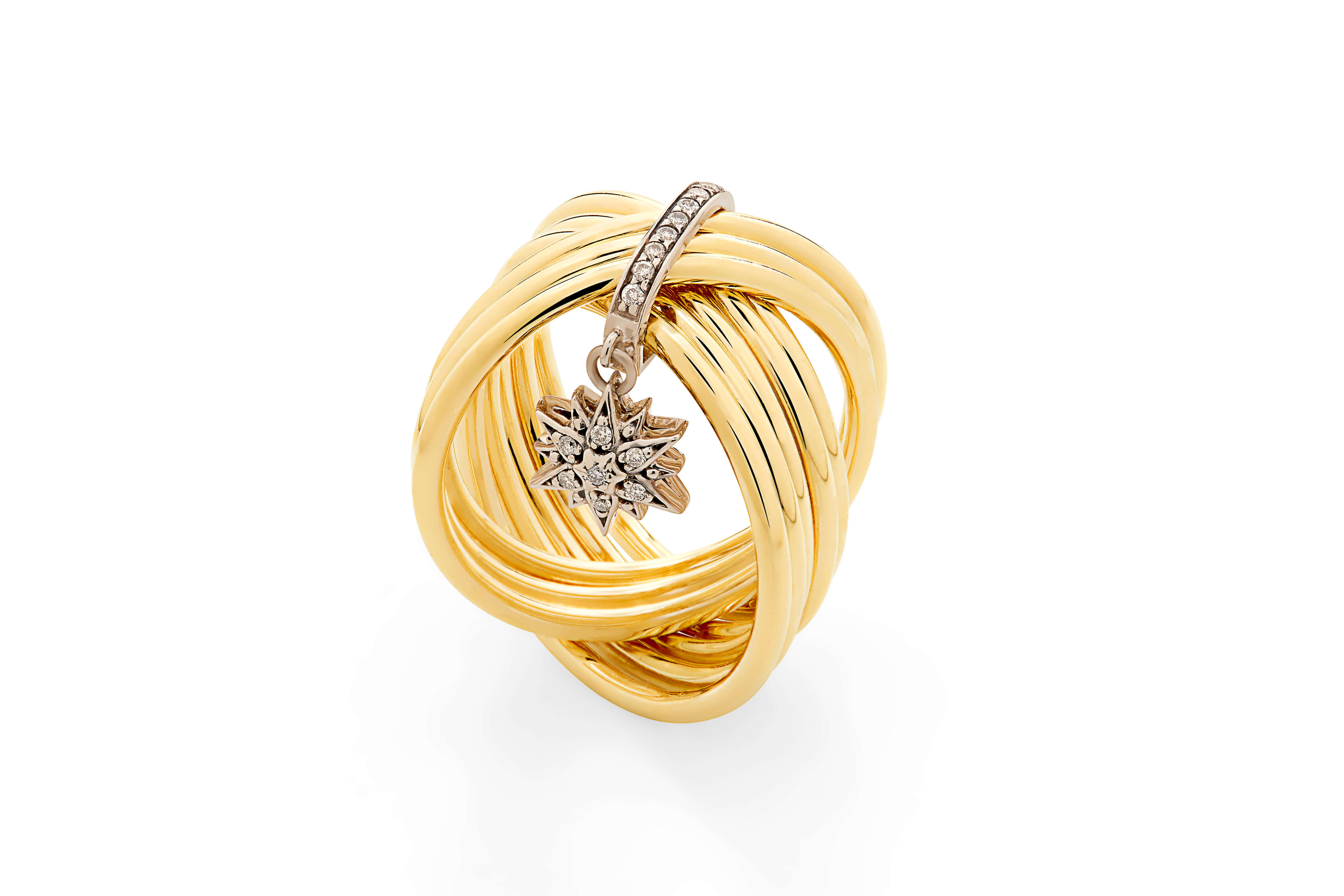 Pearls_of_Genesis_H.Stern_-_ring_in_18K_gold_and_diamonds_(A2B_205189)